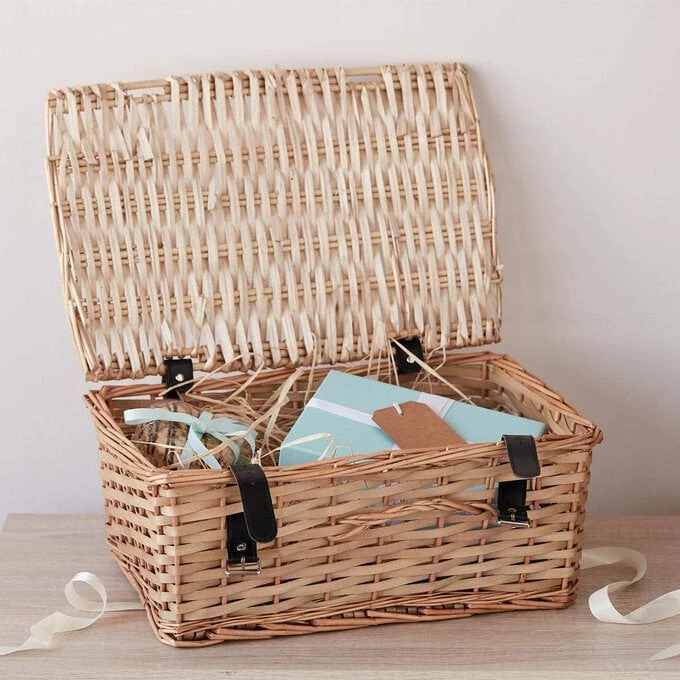 Hobbycraft Large Brown Wicker Hamper 42cm X 28cm X 18cm 2 Hobbycraft Large Brown Wicker Hamper 42cm X 28cm X 18cm - Image 2